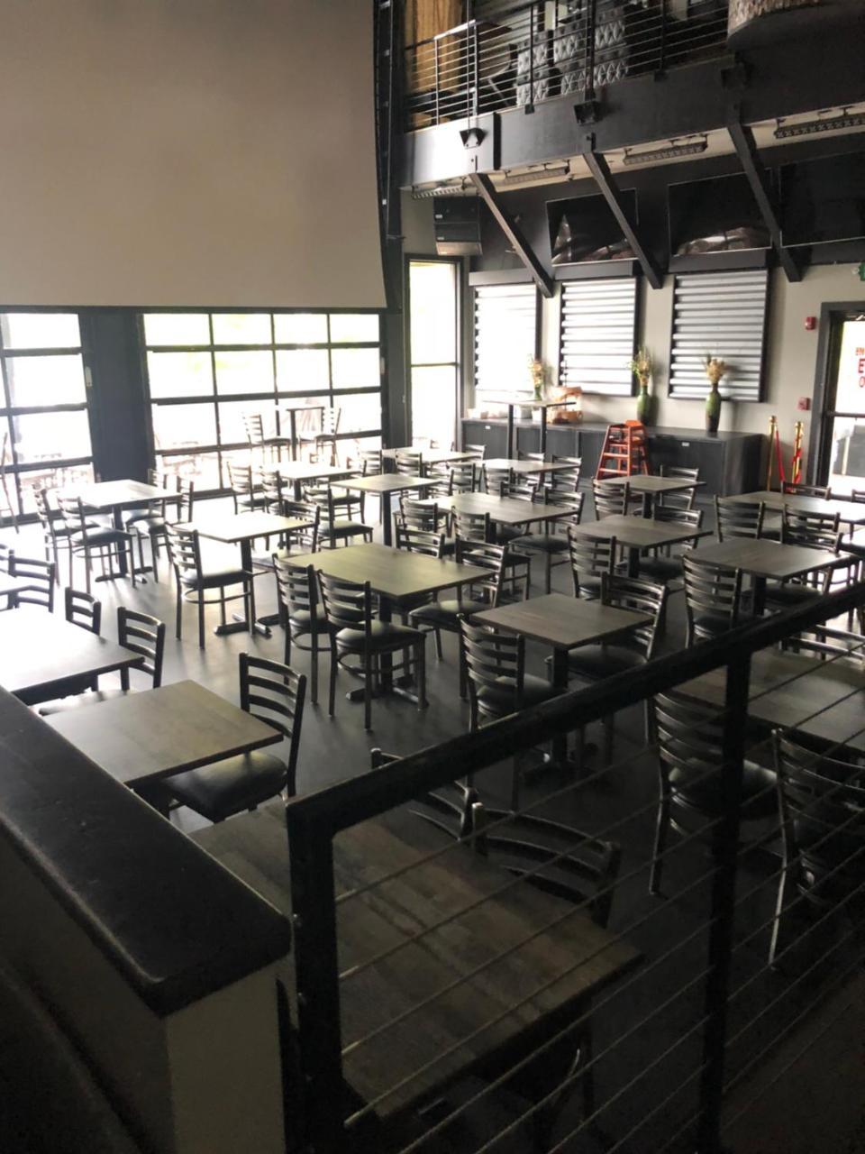 Latham Inn Bagian luar foto